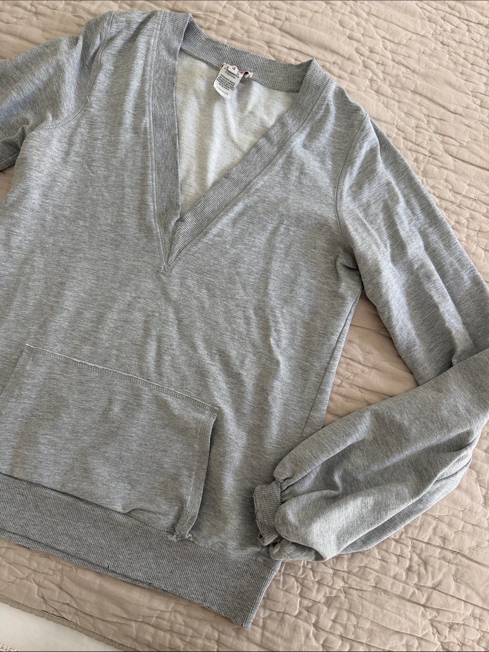 Love from Ya Ya - Light Gray V-Neck Pullover Sweatshirt with puff sleeves